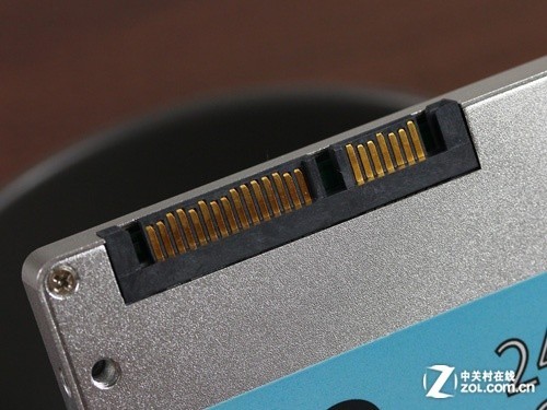 实忆X8系列240GB SSD固态硬盘 评测-U盘之家