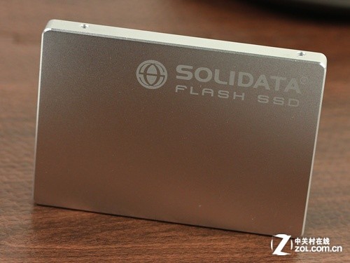 实忆X8系列240GB SSD固态硬盘 评测-U盘之家